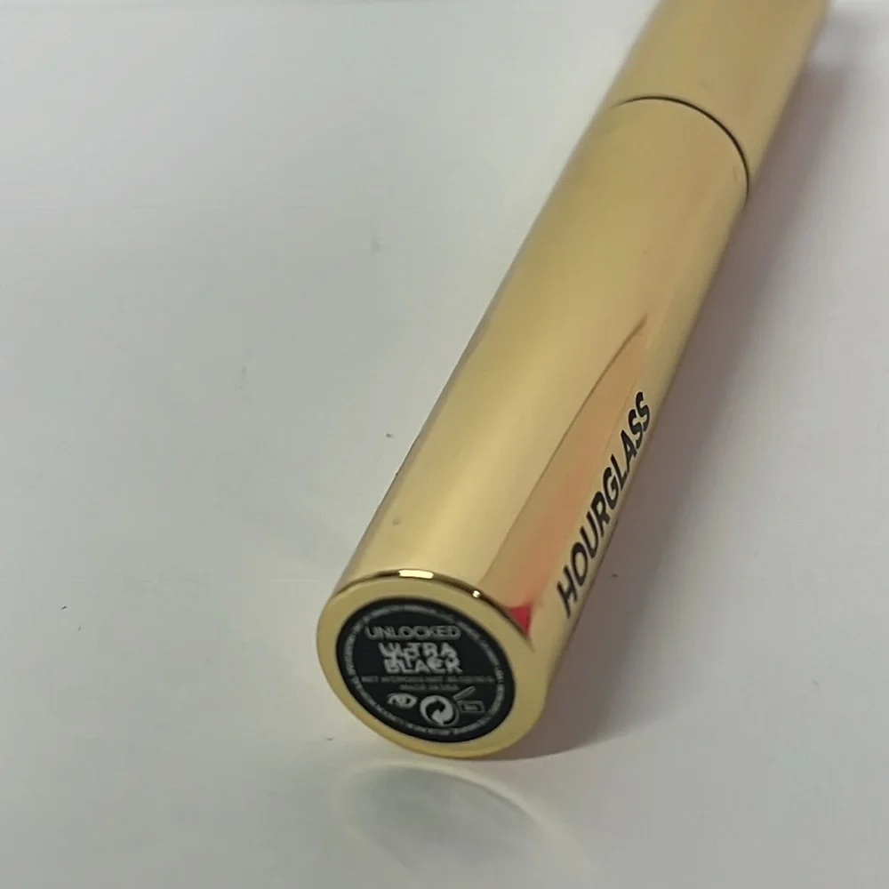 Hourglass Unlocked mascara Ultra Black